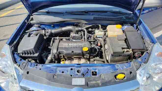 Opel Astra 2009, 215,000 km - 1.4 l - Gəncə
