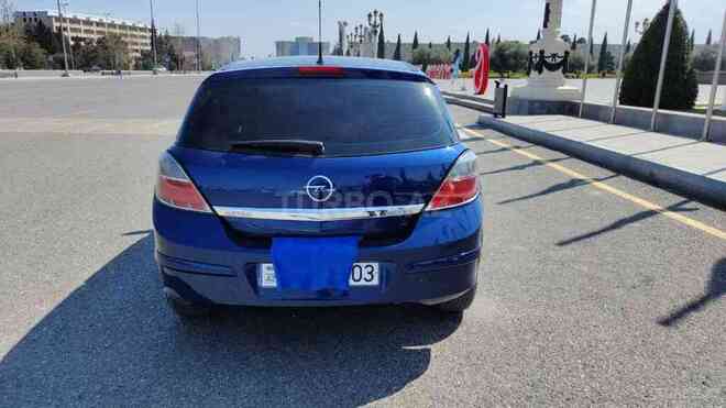Opel Astra 2009, 215,000 km - 1.4 l - Gəncə