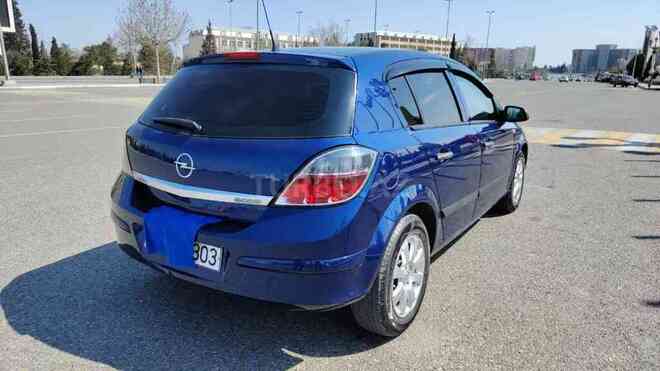 Opel Astra 2009, 215,000 km - 1.4 l - Gəncə