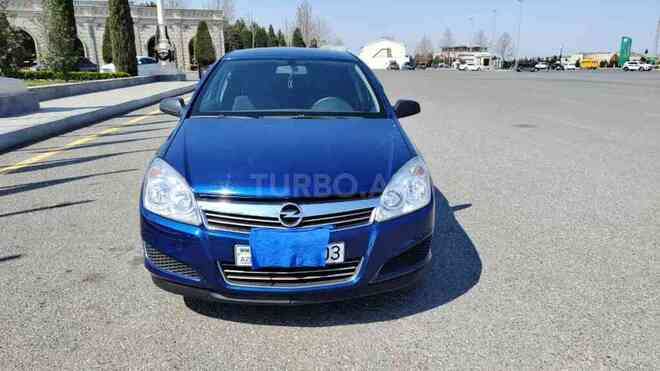 Opel Astra 2009, 215,000 km - 1.4 l - Gəncə