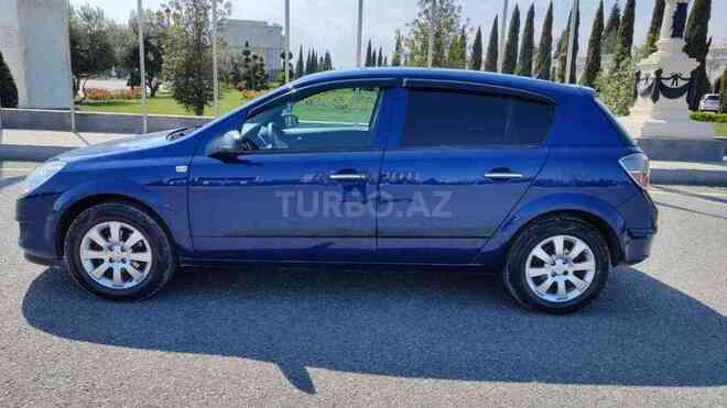 Opel Astra 2009, 215,000 km - 1.4 l - Gəncə