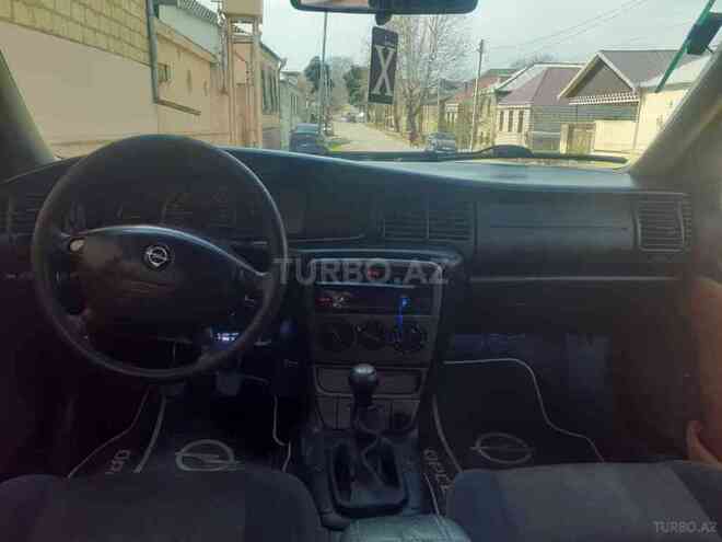 Opel Vectra 1999, 123,000 km - 1.6 l - Qazax