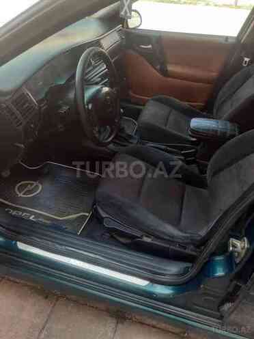 Opel Vectra 1999, 123,000 km - 1.6 l - Qazax