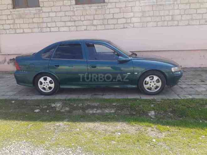 Opel Vectra 1999, 123,000 km - 1.6 l - Qazax
