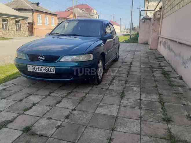 Opel Vectra 1999, 123,000 km - 1.6 l - Qazax