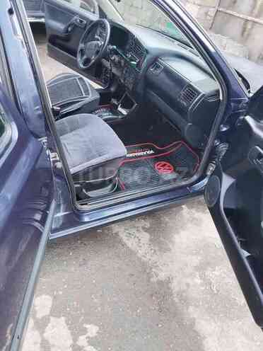 Volkswagen Golf 1993, 300,000 km - 2.0 l - Bakı