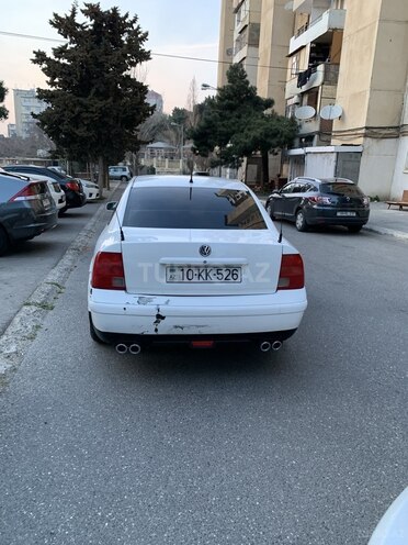Volkswagen Passat 1998, 230,000 km - 1.6 l - Bakı