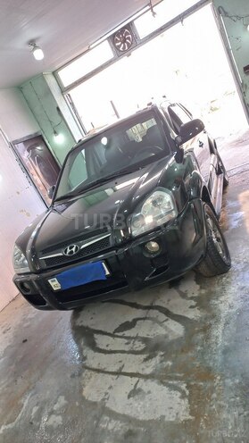 Hyundai Tucson 2009, 198,000 km - 2.7 л - Bakı