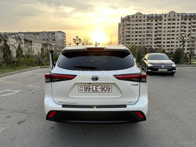 Toyota Highlander 2021, 24,000 km - 2.5 l - Bakı