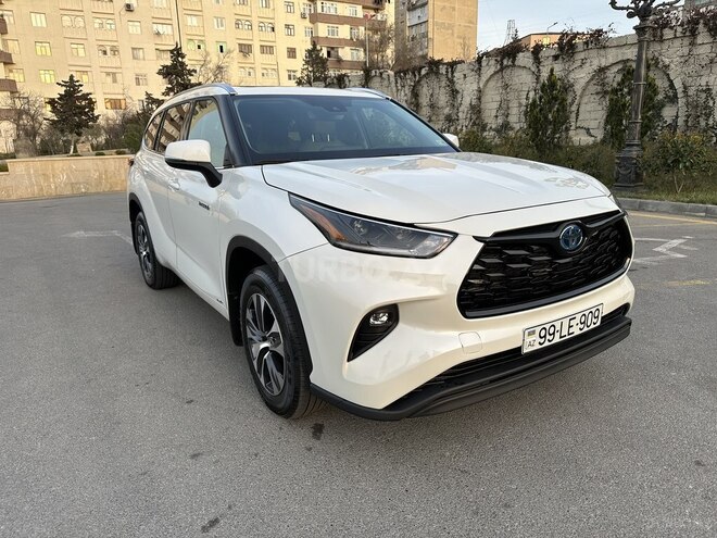 Toyota Highlander 2021, 24,000 km - 2.5 l - Bakı