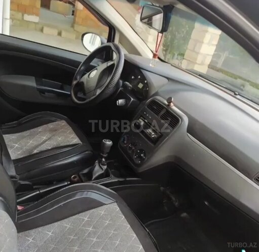 Fiat Punto 2007, 132,300 km - 1.4 l - Ağdaş