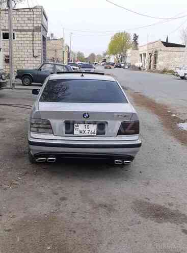BMW 320 1992, 320,000 km - 2.0 l - Ağdaş