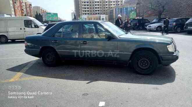 Mercedes E 230 1990, 375,000 km - 2.3 л - Sumqayıt