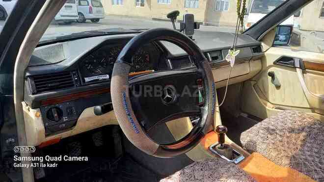 Mercedes E 230 1990, 375,000 km - 2.3 л - Sumqayıt
