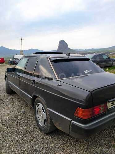 Mercedes 190 1992, 348,000 km - 2.0 l - Qazax