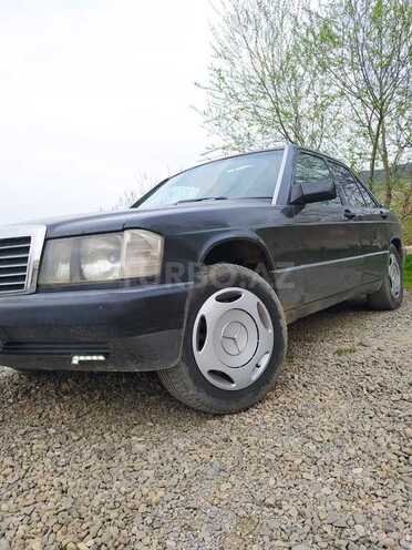 Mercedes 190 1992, 348,000 km - 2.0 l - Qazax