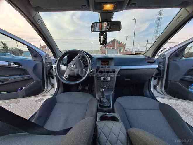 Opel Astra 2006, 270,123 km - 1.3 л - Bakı
