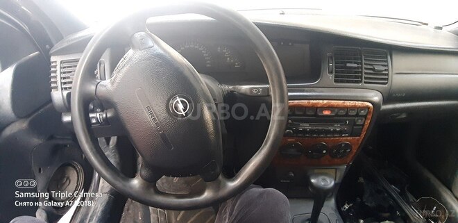 Opel Vectra 1997, 210,000 km - 2.0 l - Bakı