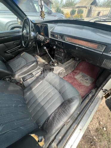 GAZ 31029 1993, 300,000 km - 2.3 l - Beyləqan