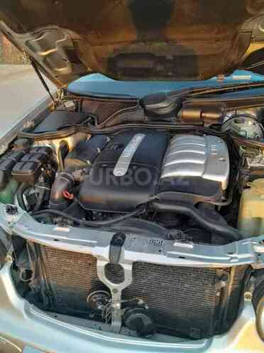 Mercedes E 270 2000, 300,000 km - 2.7 l - Beyləqan