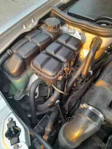 Mercedes E 270 2000, 300,000 km - 2.7 l - Beyləqan