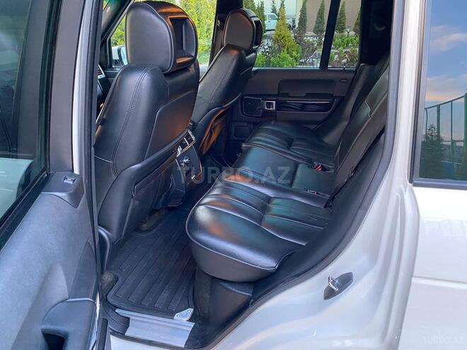Land Rover Range Rover 2008, 190,000 km - 4.2 l - Naftalan