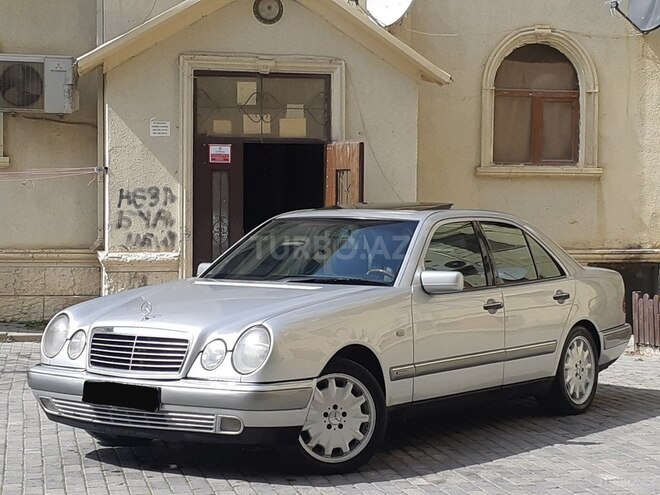 Mercedes E 320 1999, 355,000 km - 3.2 l - Bakı