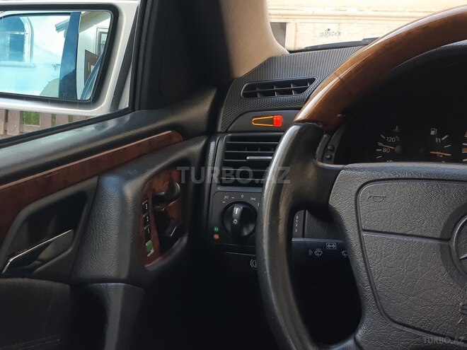 Mercedes E 320 1999, 355,000 km - 3.2 l - Bakı