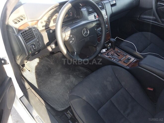 Mercedes E 240 1999, 307,000 km - 2.4 l - Bakı