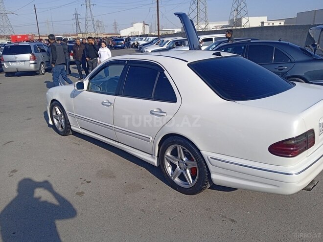 Mercedes E 240 1999, 307,000 km - 2.4 l - Bakı