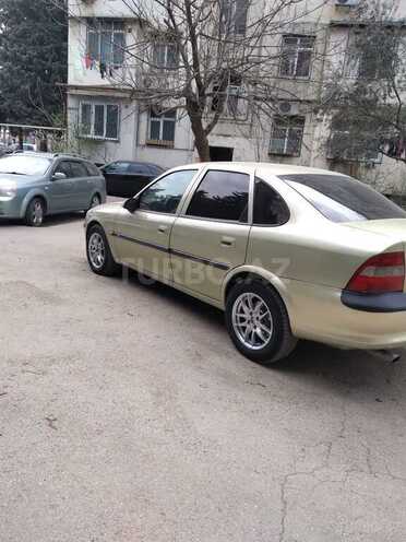 Opel Vectra 1996, 250,000 km - 1.8 l - Bakı