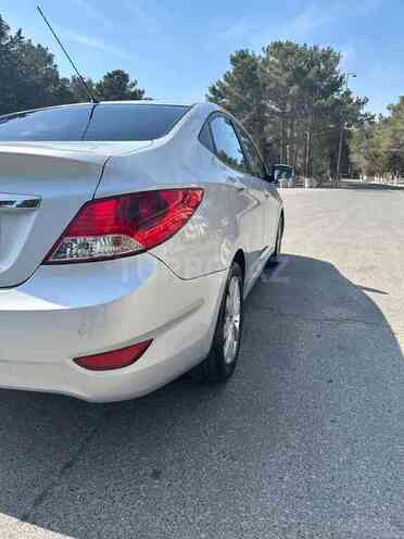 Hyundai Accent 2011, 230,000 km - 1.6 l - Sumqayıt