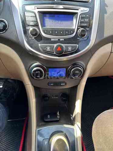 Hyundai Accent 2011, 230,000 km - 1.6 l - Sumqayıt