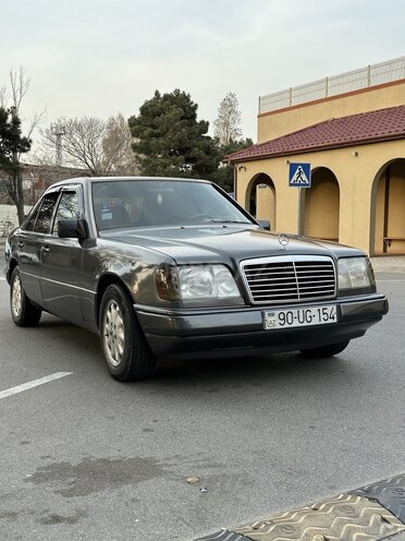 Mercedes E 250 1990, 418,309 km - 2.5 l - Bakı