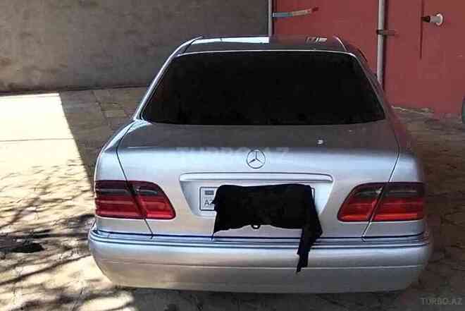 Mercedes E 230 1998, 367,000 km - 2.5 l - Bakı