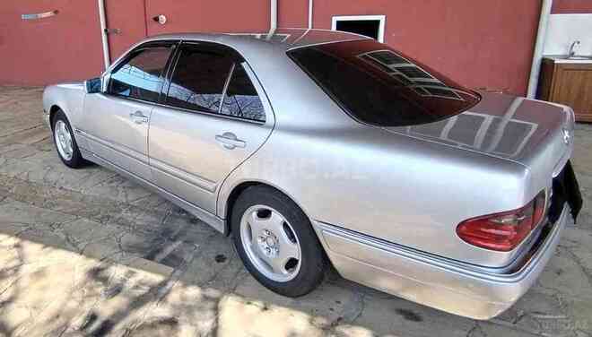Mercedes E 230 1998, 367,000 km - 2.5 l - Bakı