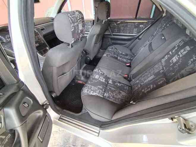 Mercedes E 230 1998, 367,000 km - 2.5 l - Bakı