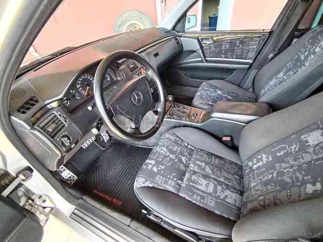 Mercedes E 230 1998, 367,000 km - 2.5 l - Bakı