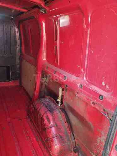 Ford Transit 2003, 200,000 km - 2.0 l - Qax