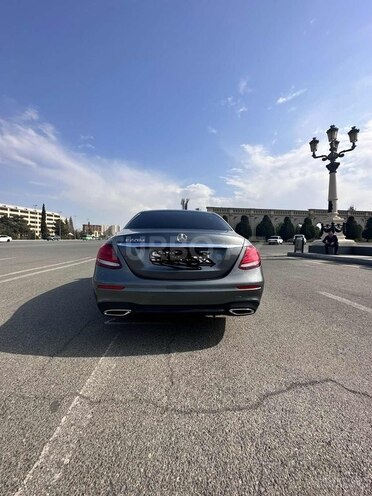 Mercedes E 220 2017, 170,000 km - 2.0 л - Gəncə