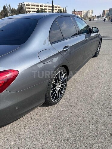 Mercedes E 220 2017, 170,000 km - 2.0 л - Gəncə