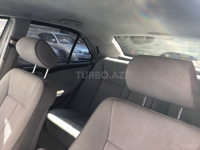 Mercedes E 220 2000, 222,000 km - 2.2 l - Bakı