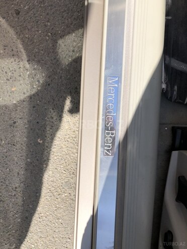 Mercedes E 220 2000, 222,000 km - 2.2 l - Bakı