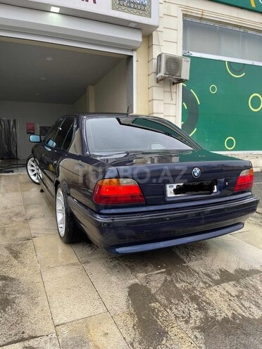 BMW 728 1999, 288,678 km - 2.8 л - Quba