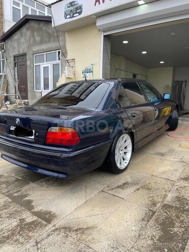 BMW 728 1999, 288,678 km - 2.8 л - Quba