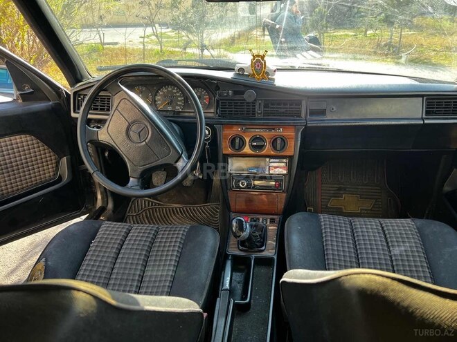 Mercedes 190 1993, 440,000 km - 2.0 л - Bakı