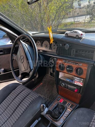 Mercedes 190 1993, 440,000 km - 2.0 л - Bakı