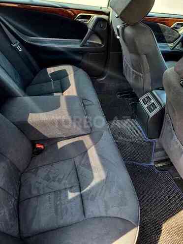 Mercedes E 200 1998, 200,000 km - 2.0 l - Gəncə