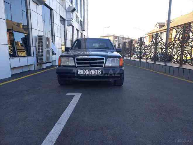 Mercedes E 220 1991, 452,691 km - 2.2 l - Bakı