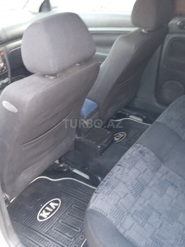 Volkswagen Passat 1999, 126,200 km - 2.3 l - Salyan